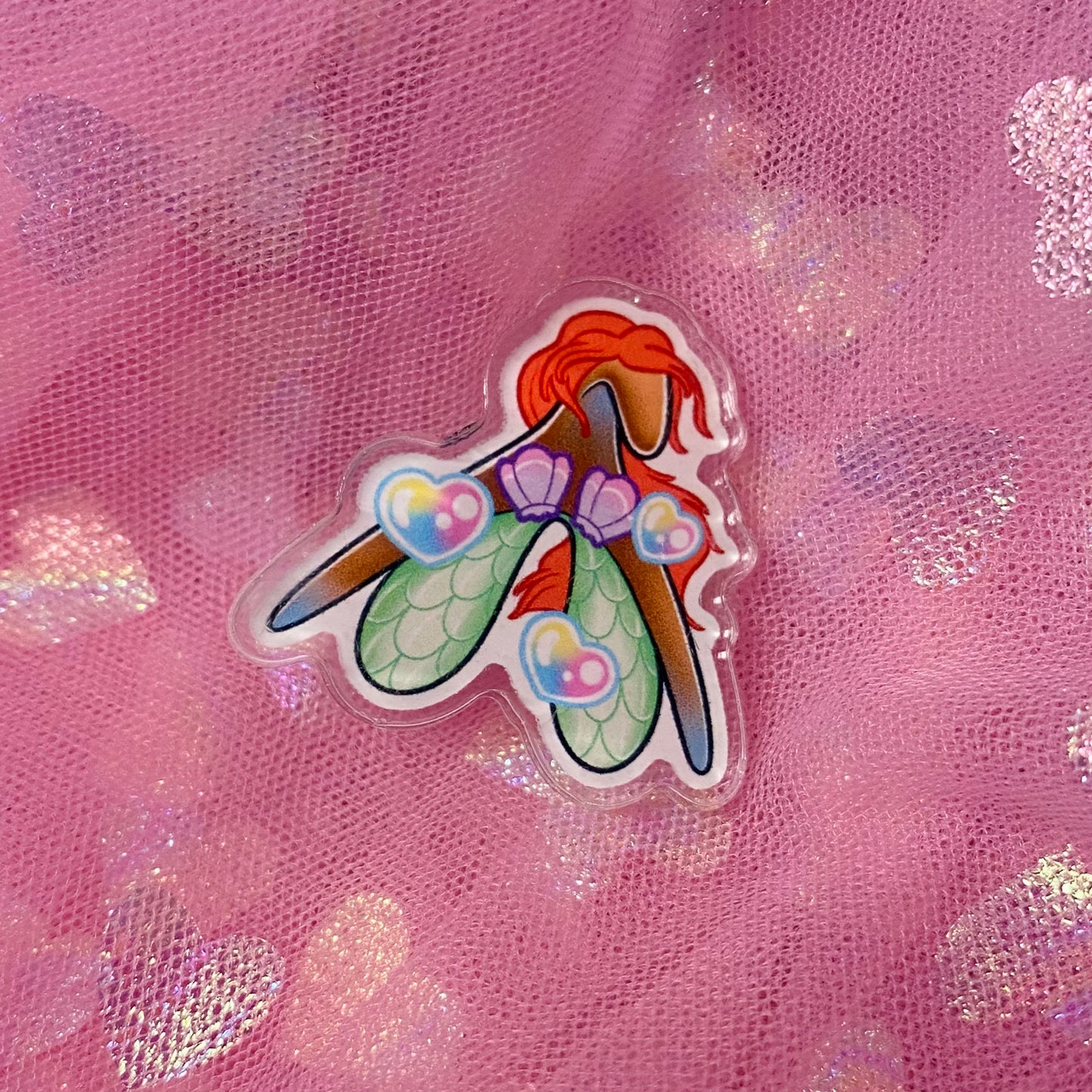 Pin’s clicli sirène