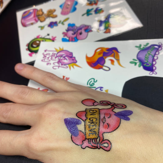 Tatouages temporaires féministes